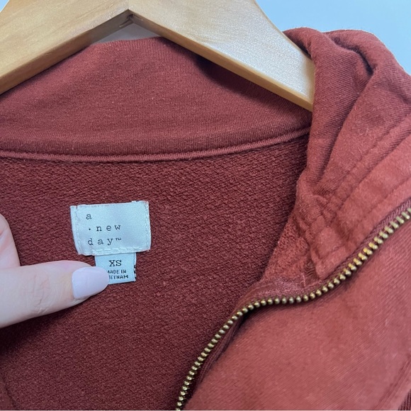 A New Day Rust Pullover Sweatshirt Sweater Half Zip Orange Brown XS - Picture 6 of 8